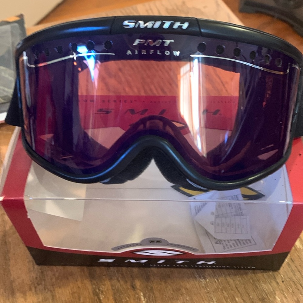 SMITH Goggles